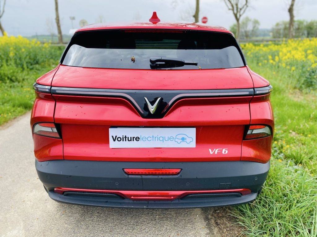 voiture electrique vinfast vf6 20