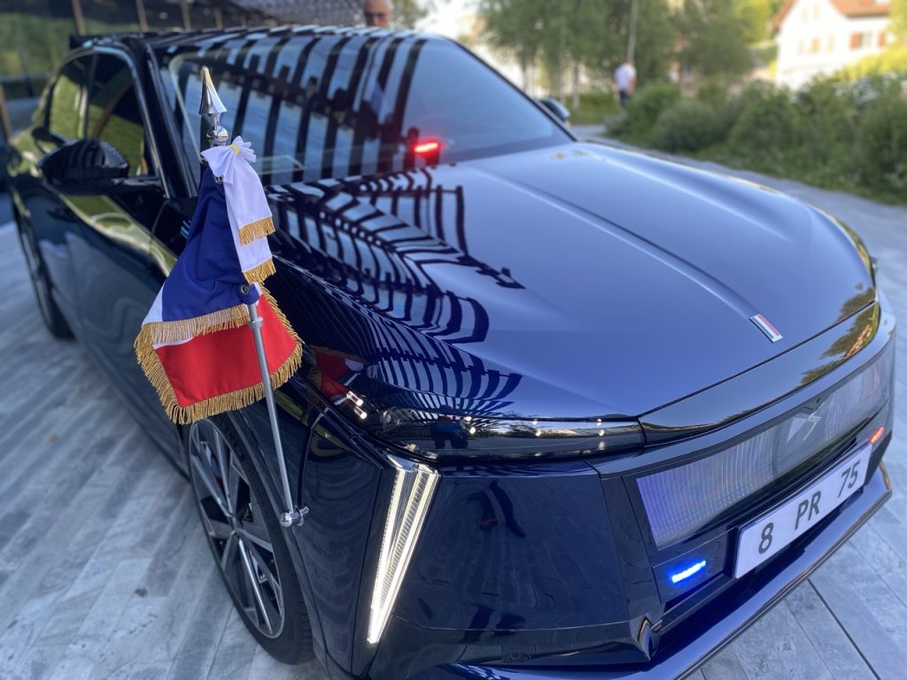 voiture electrique.ds.automobiles.ds n8 présidentielle 10