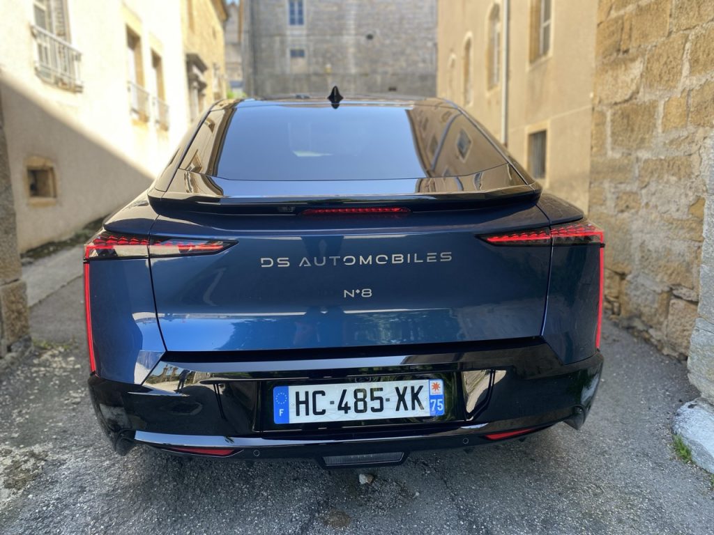voiture electrique.ds.automobiles.ds n8.28