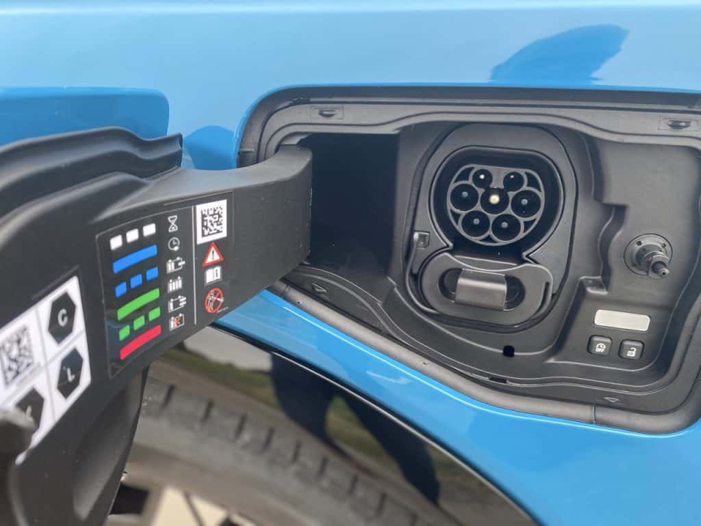 voiture electrique nissan micra.9