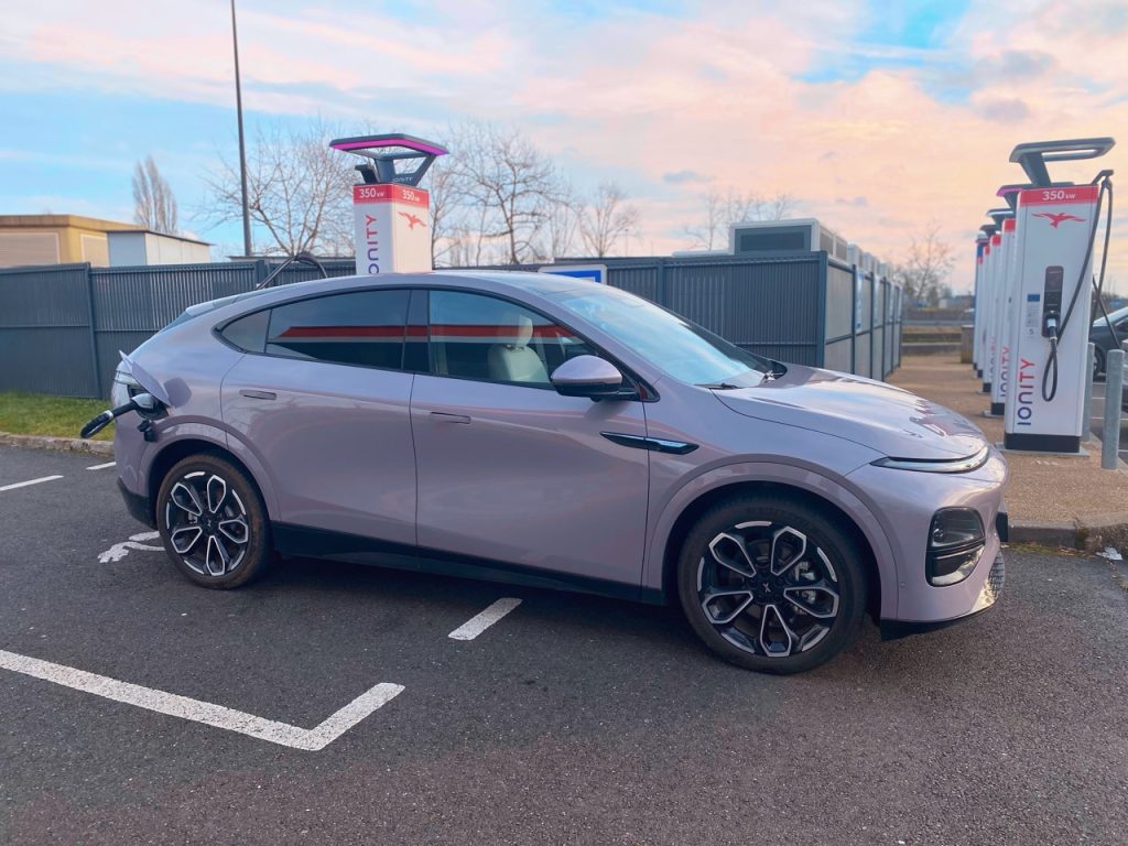 voiture electrique xpeng g6 2025 16