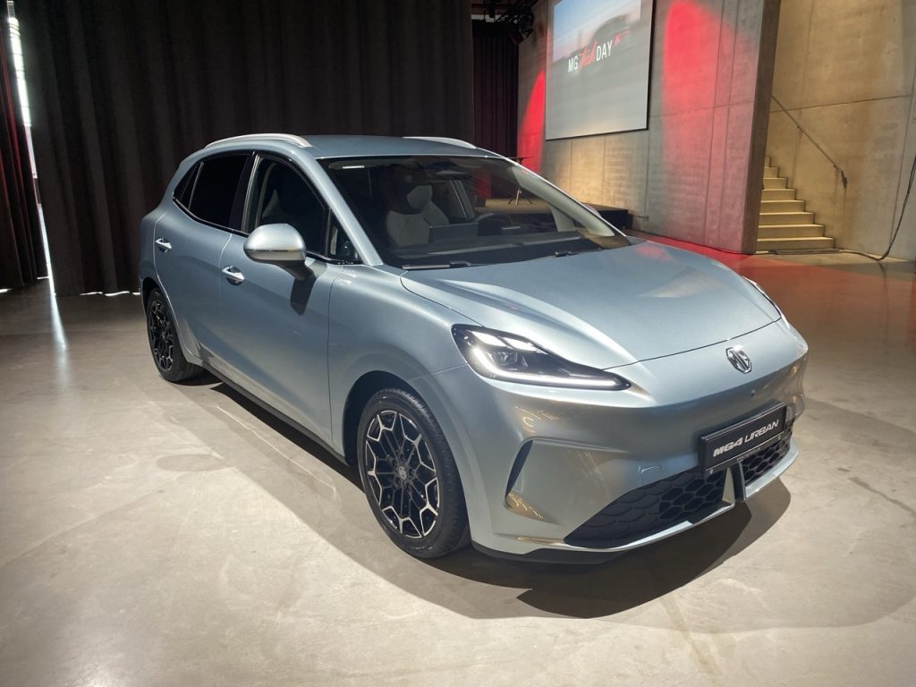 voiture electrique mg4 urban 14